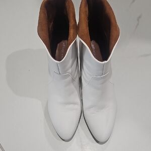White Ankle Boots with Brown Interior